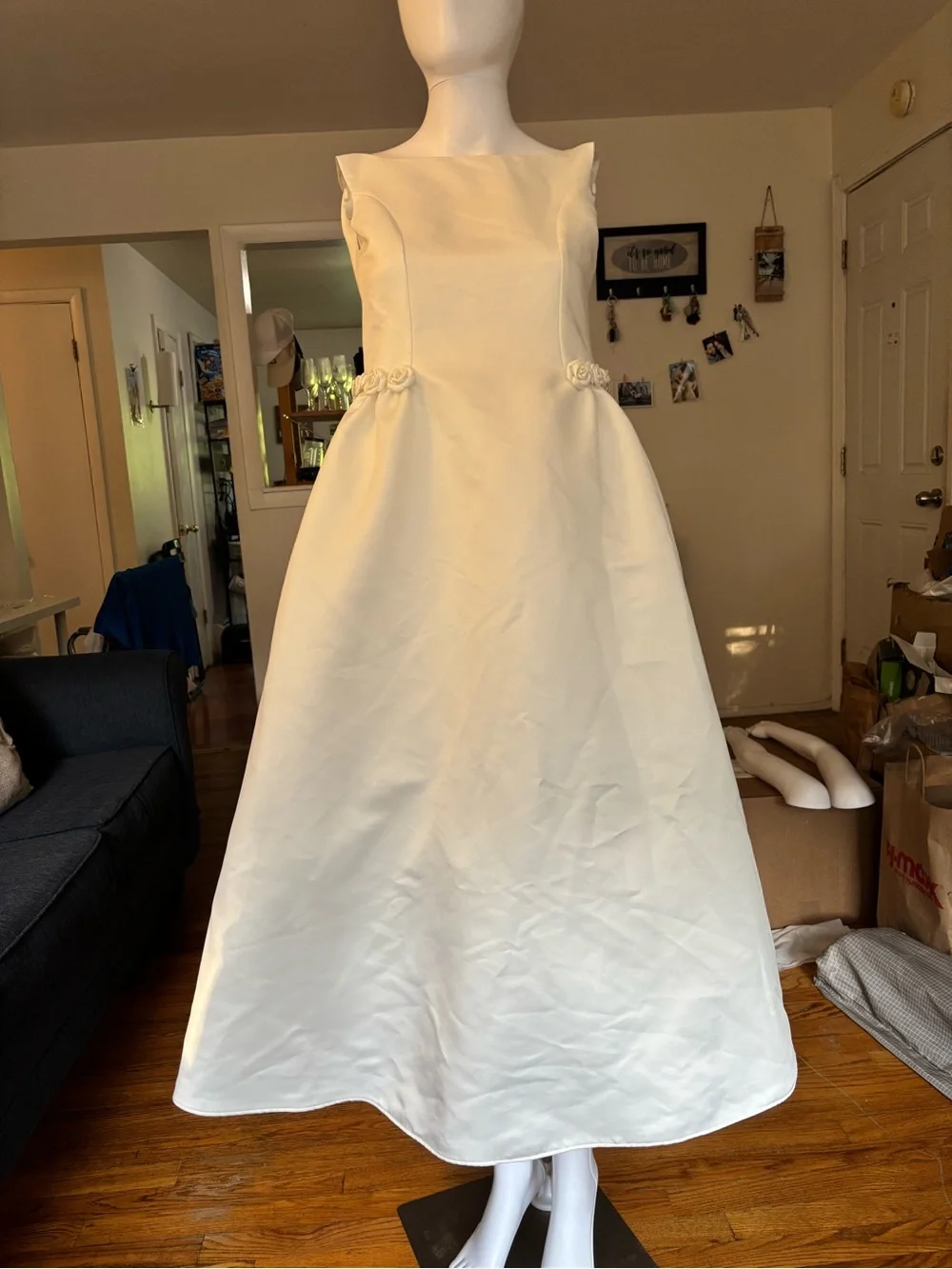 Mon Cheri Ivory Satin Polyester Boat Neck Sleeveless A-Line Bow Wedding girls 9